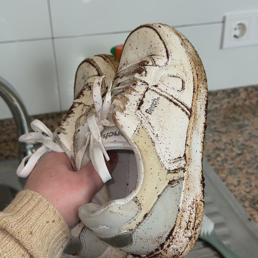 Tus Tenis Limpios, Sin Complicaciones